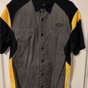 Harley-Davidson Men's Black, Gray, and Yellow Button Down Shirt